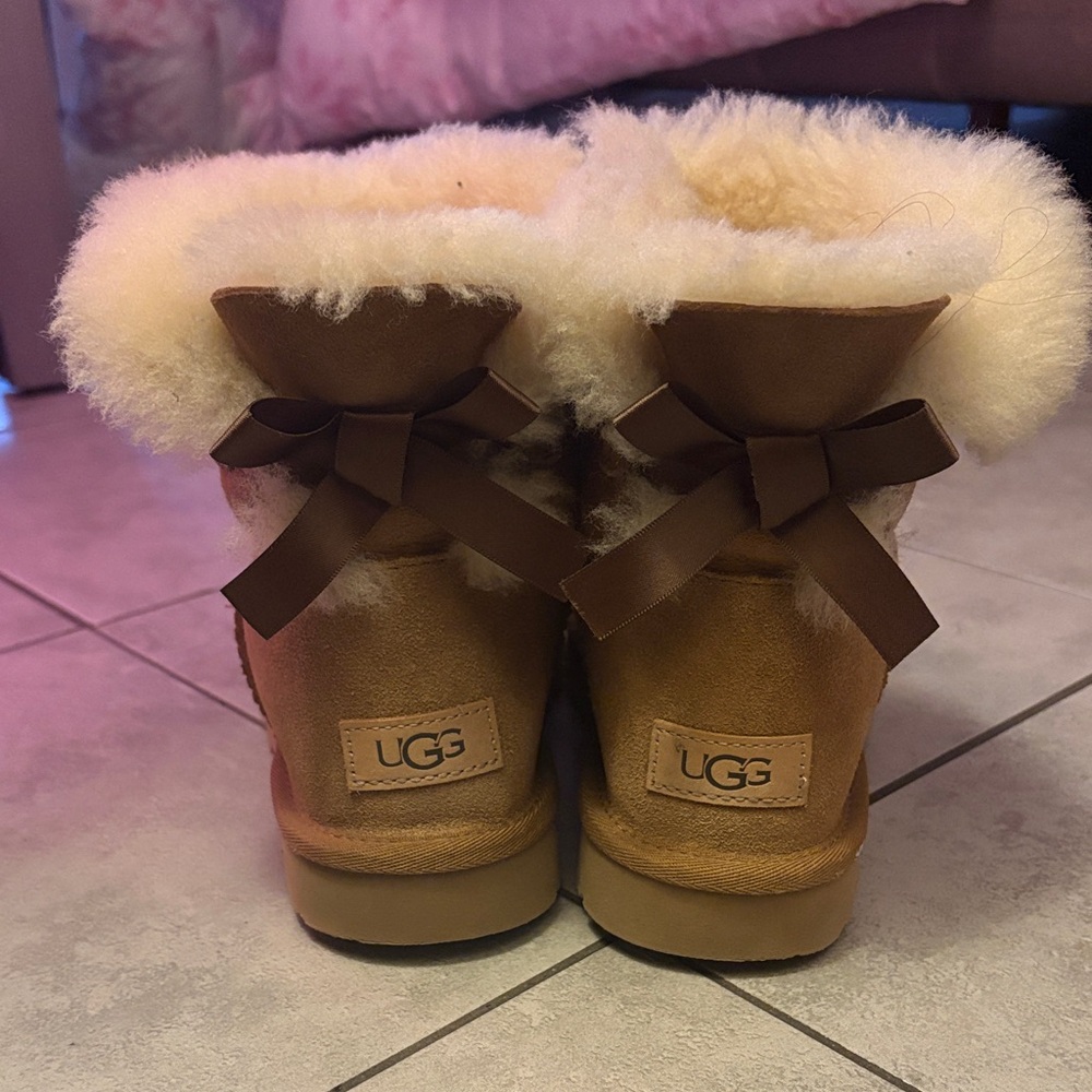 UGG Mini Bailey Bow II "Chestnut" Women's Boot